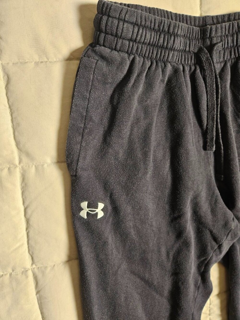 Under Armour Sweatpants Joggers Mens M Gray Drawstring Cuffed
